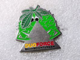 Ansteckpin 124: Heso x Duoforce