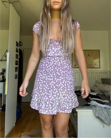 Kleid von Bershka