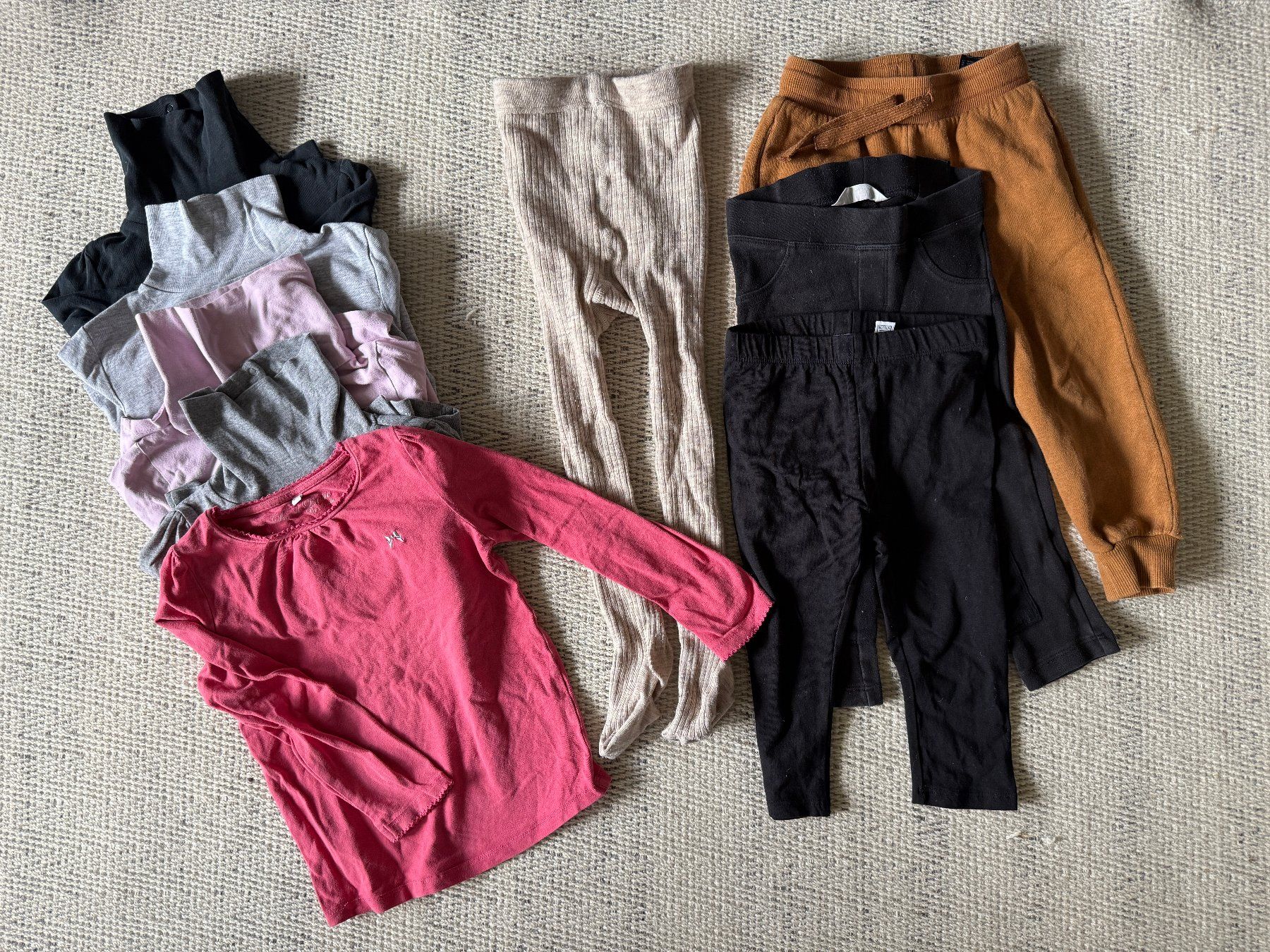 Lotti & Set di vestiti: Winterkleider Grösse ca. 104 – Usato da Wil SG venduto da stonechat