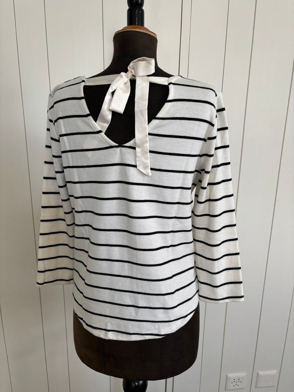Only Maglioni & Felpe: only Pullover weiss/schwarz gestreift - Grösse S – Usato da Kleinandelfingen venduto da Baba23 1