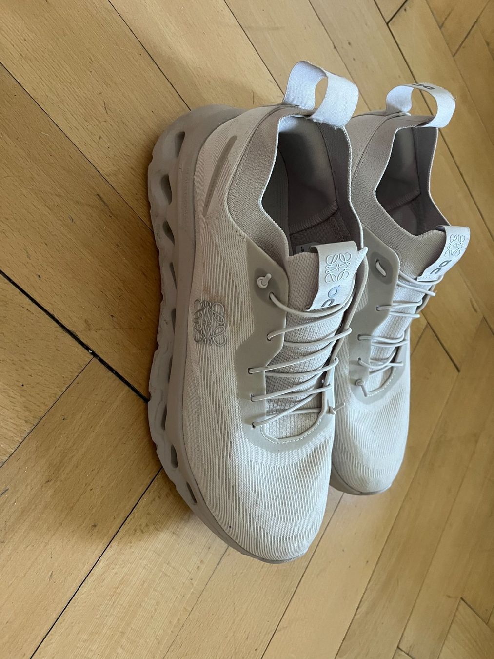 On Scarpe da uomo: On running x Loewe shoes Cloud tilt – Usato da Zürich venduto da rap_mt6y 4