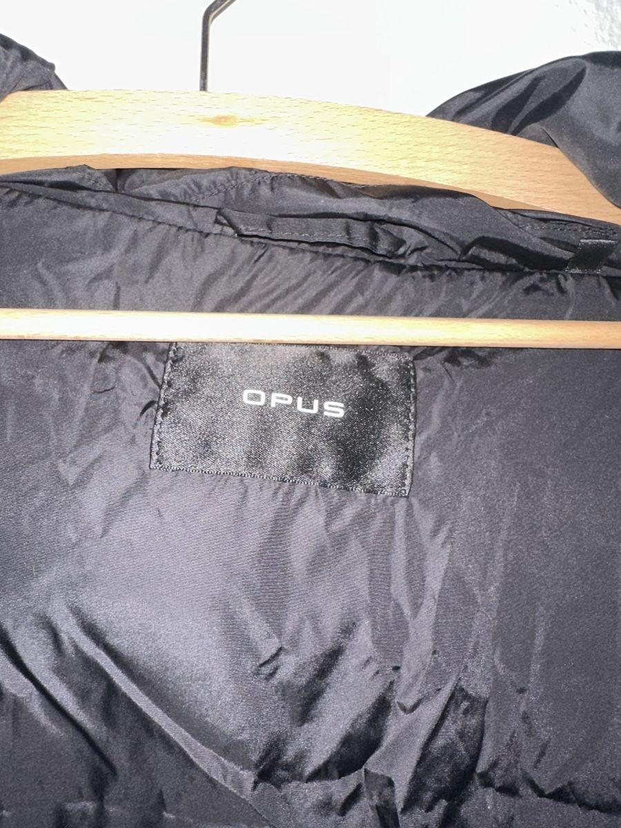 Opus Giacche: Opus Winterjacke, Gr. 42, Schwarz – Usato da Stäfa venduto da buecher10 5