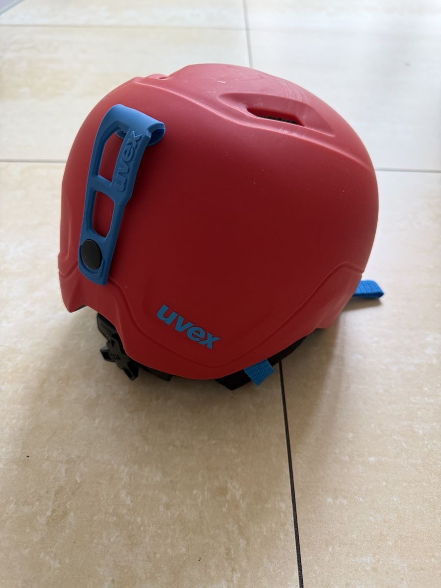 Uvex Helme: Uvex Skihelm 47-51cm – Gebraucht aus Hinwil von PlantsbyChe