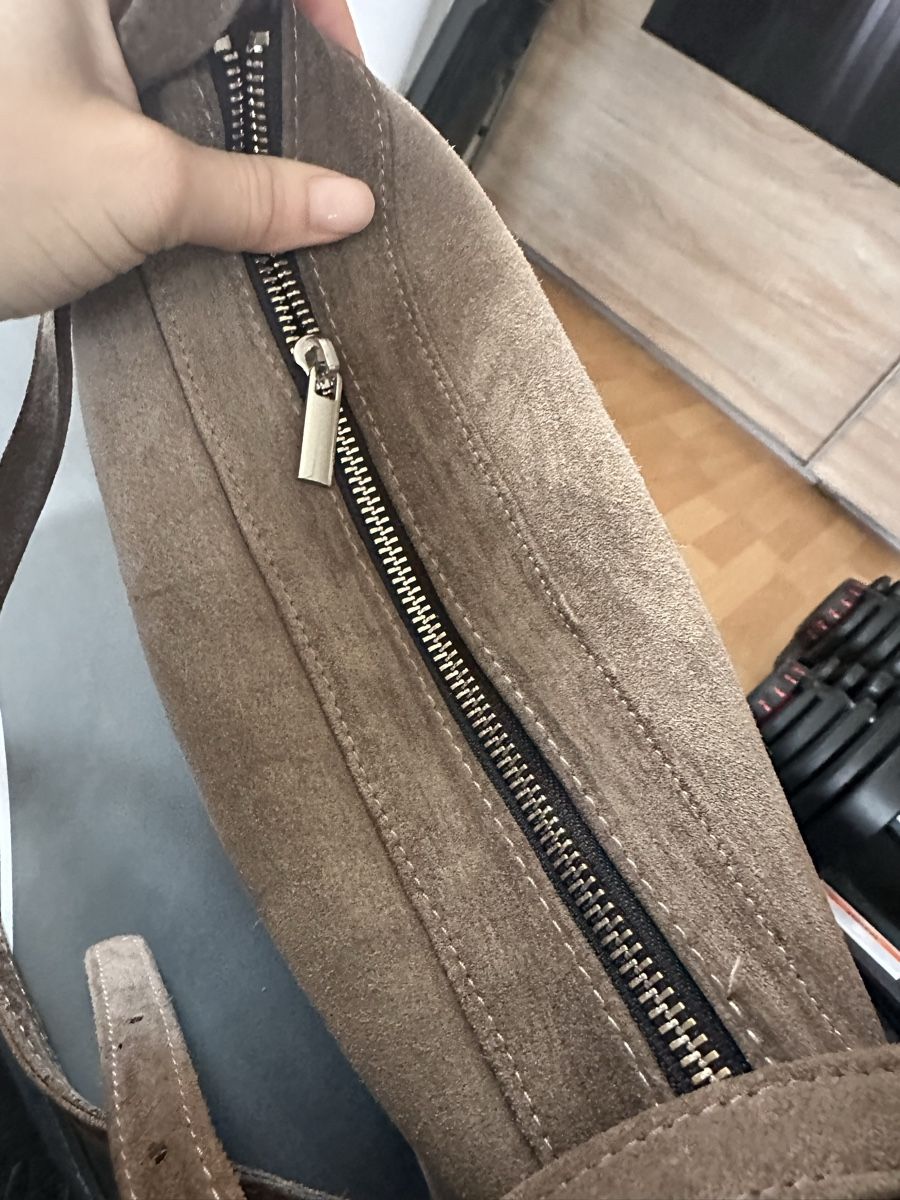 Borse da donna: Sac à main moderne en cuir – Nuovo (secondo la descrizione) da Vuippens venduto da ale_6gkb 2
