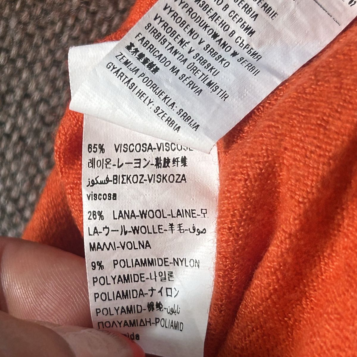 Benetton Pullover & Sweatshirts: BENETTON petit pull 🧡 M – Gebraucht aus Fribourg von ficelle_de_luge 5