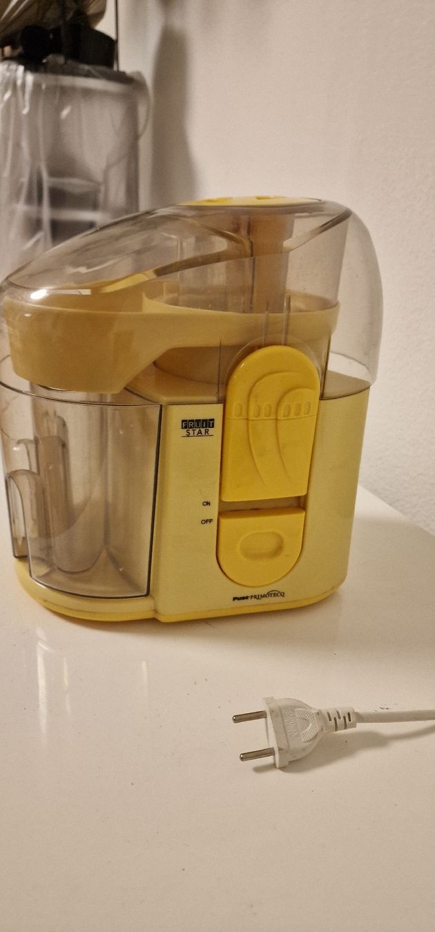 Elettrodomestici da cucina: Elektrischen Entsafter – Usato da Zürich venduto da Abrar123 2