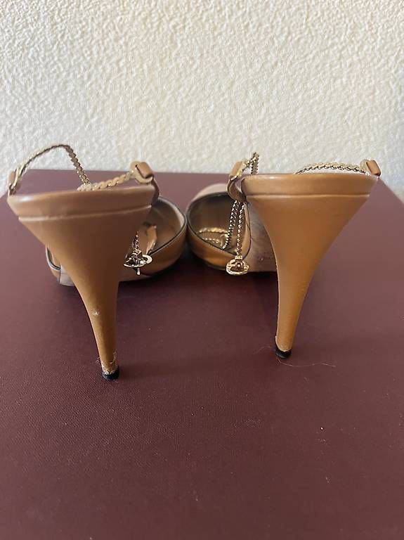 Scarpe da donna: Valentino Pumps, 37 – Usato da Rorschach venduto da Iuliana03 1