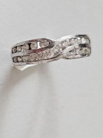 Anelli: Silberring 925 mit Zirkonia, Grösse 50 – Usato da Urdorf venduto da Colina
