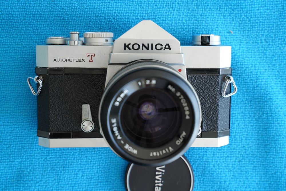 Konica Appareil photo: Konica Autoreflex T - Vivitar 35mm f:2.8 – Défectueux à Dagmersellen par sim_zqh8