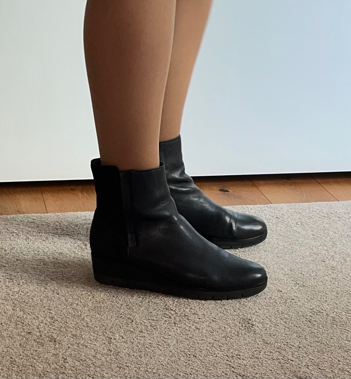 Scarpe da donna: Halbschuhe Gabor Gr.36.5 aus weichem Wildleder – Usato da Stäfa venduto da Exclusive0 1