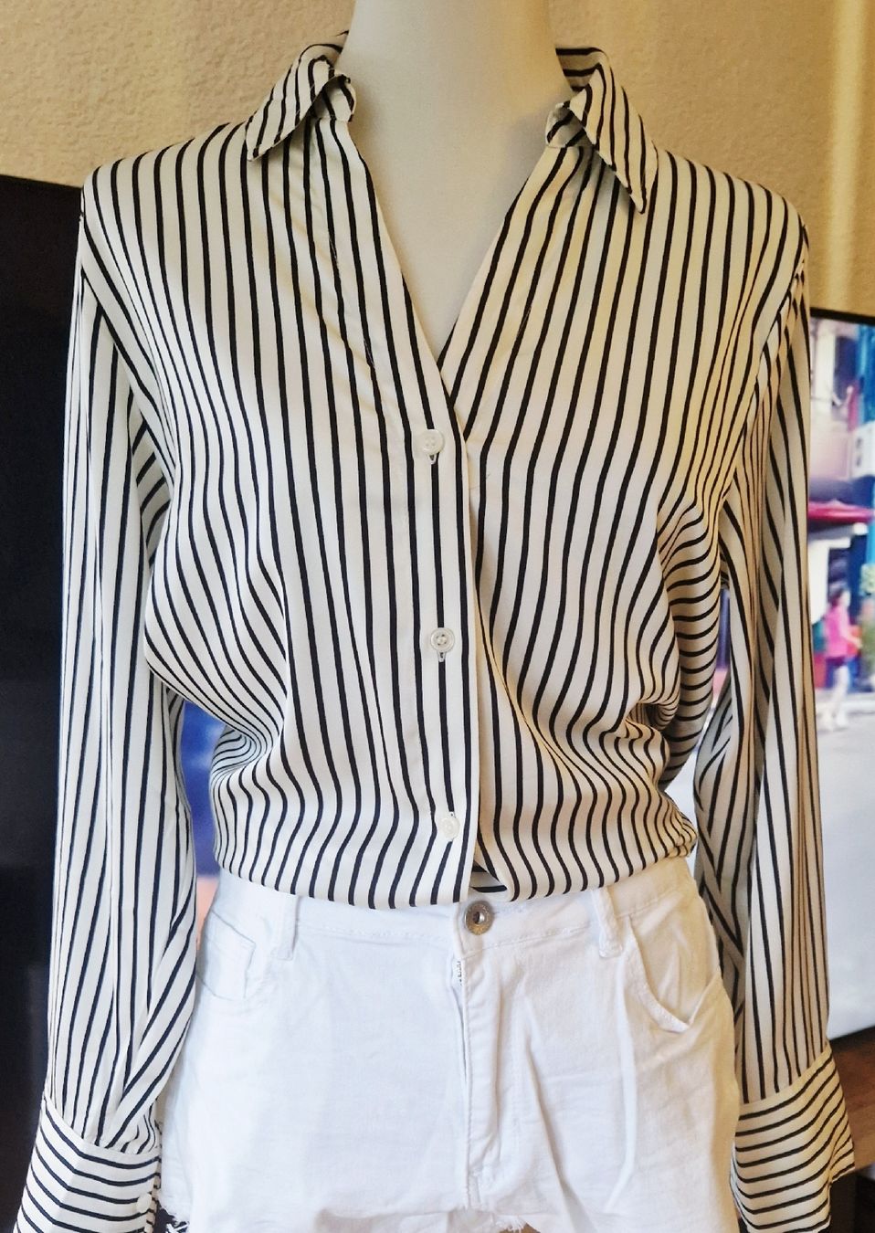 H&M Top: Stylish Striped Blouse, H&M Size 38 – Usato da Klingnau venduto da fairy.princess 5