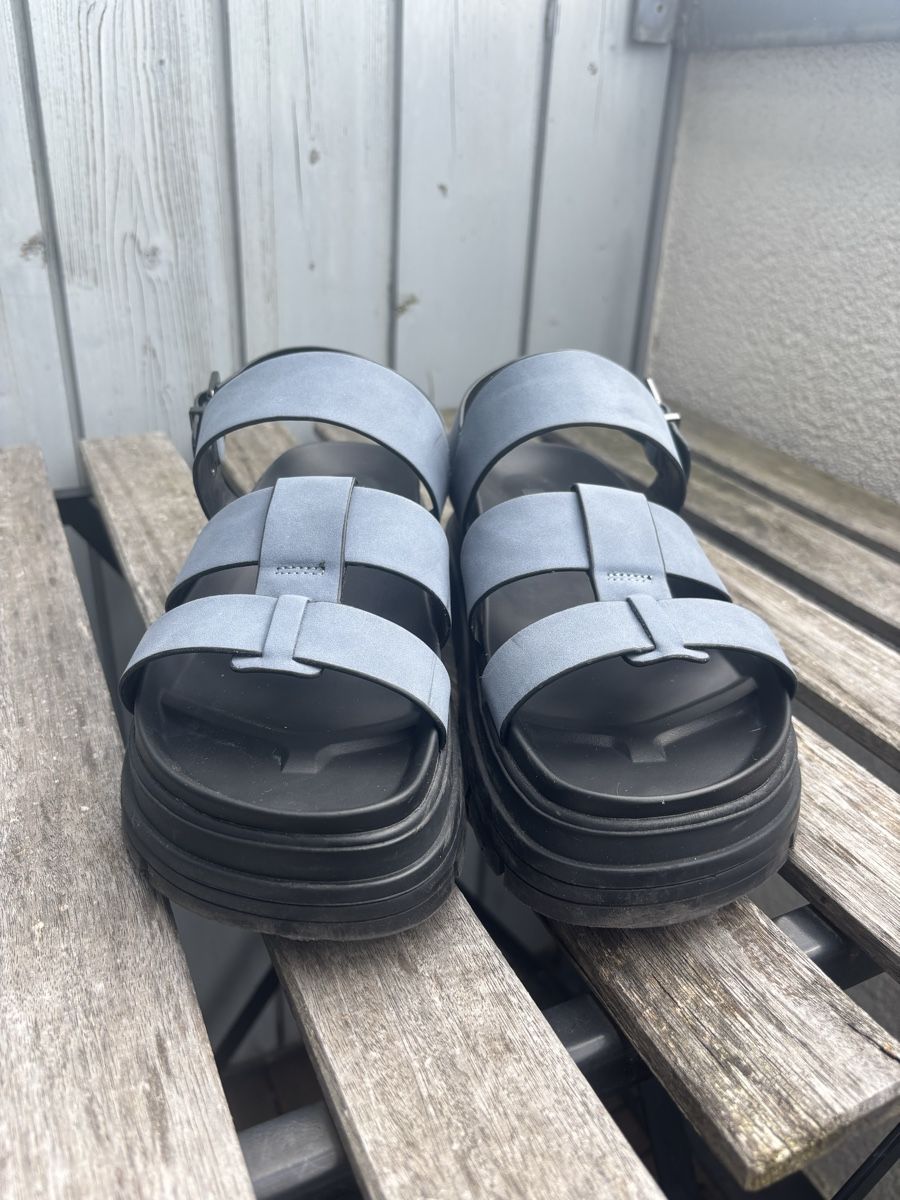 Next Scarpe da donna: Plateausandalen von Next Grösse 41 Gothic Style – Nuovo (secondo la descrizione) da Brugg AG venduto da ann_stf7 1