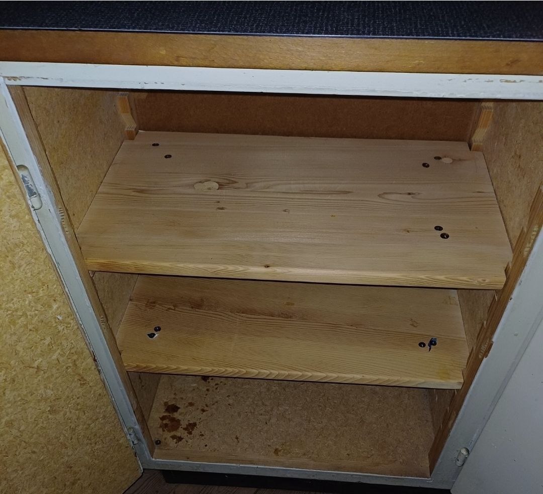 Schränke: Vintage Sideboard, Küchenschrank Retro – Gebraucht aus Flaach von ker_6ml7 6