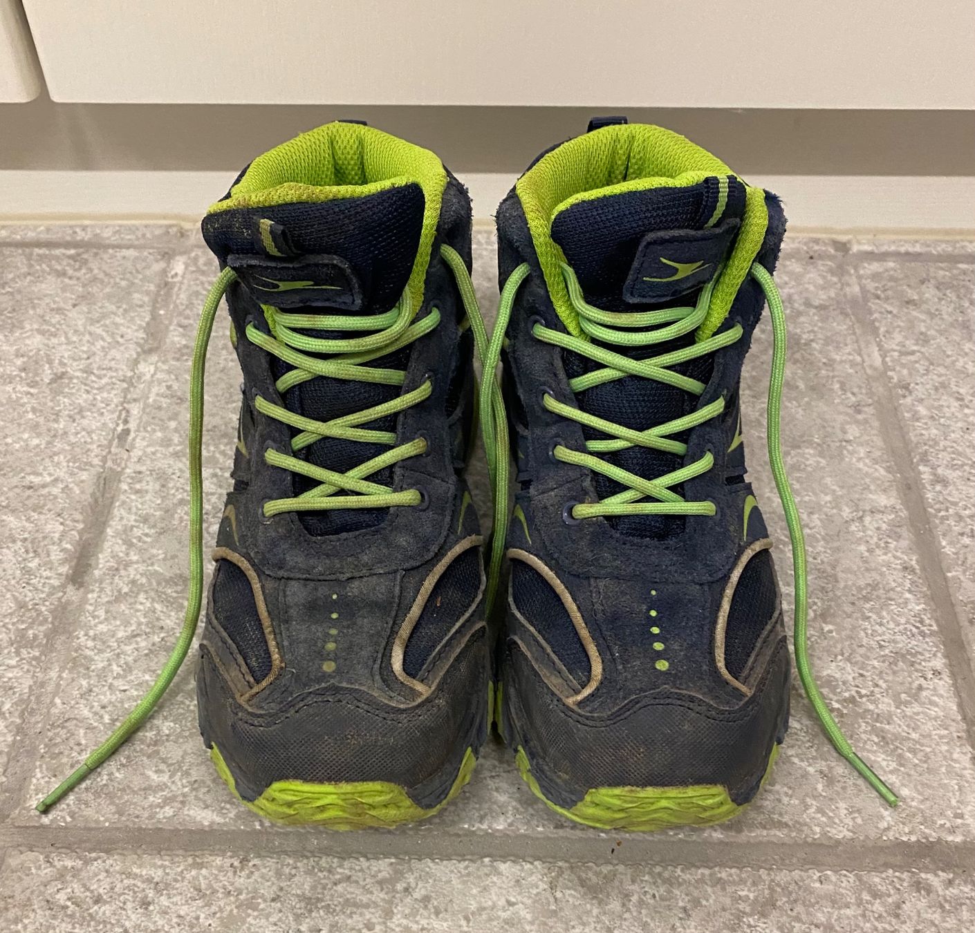 Scarpe per ragazzi: Wanderschuhe / Trekkingschuhe Gr. 35 – Usato da Oensingen venduto da dorian07 3