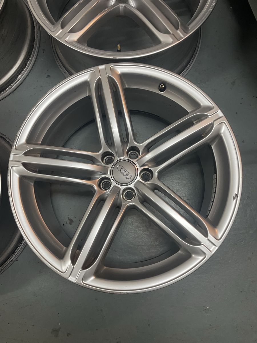 Audi Cerchioni: 4x Audi Alufelgen 20” – Usato da Sirnach venduto da MotionModular 2