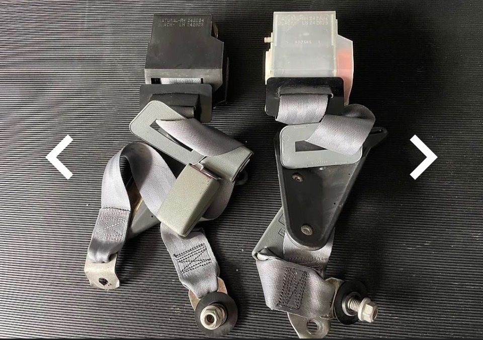 GM Tutti pezzi di ricambio auto: Ceintures Firebird/Camaro – Usato da Vuarrens venduto da xbull 2