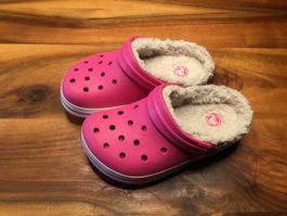 Crocs gefüttert Grösse 33 neu