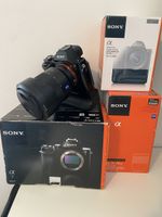Sony Alpha 7 ILCE-7  + Zeiss FE 24-70 4.0 und Sony Handgriff