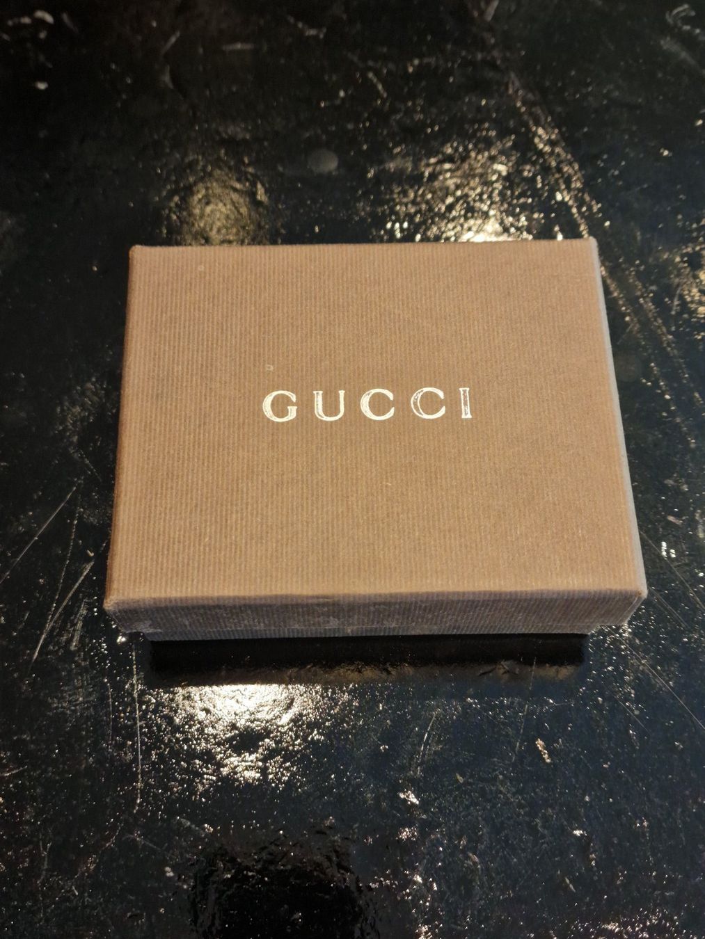 Casse di trasporto: Verpackungsschachtel von Gucci – Usato da Unterägeri venduto da Altgoldschmuck 4