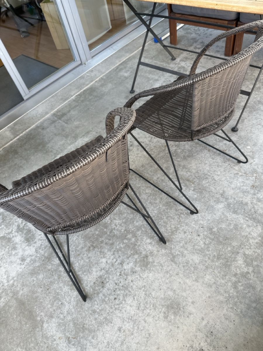 Chaises: 2 Balkonstühle – D'occasion à Altendorf par ratzfatz 3