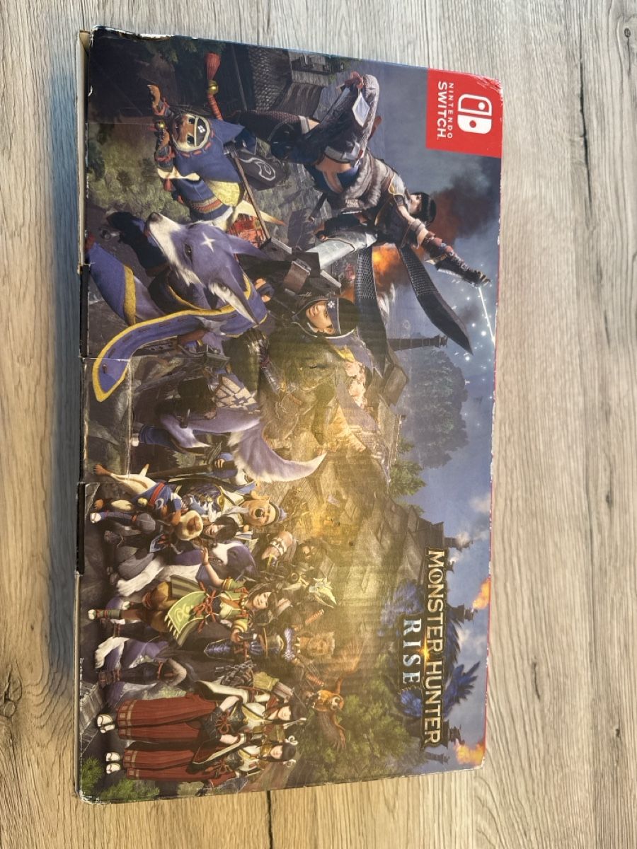 Nintendo Consoles: Nintendo Switch Monster Hunter Rise Edition RARE – D'occasion à Courrendlin par jay_lkn6 2