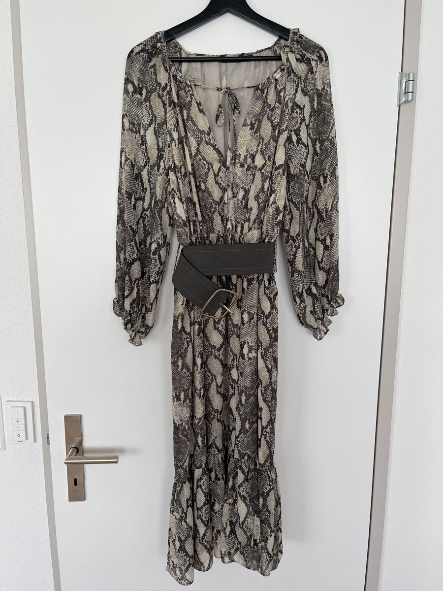 Zara Vestiti: Zara Kleid, Schlangenmuster, Gr. M – Usato da Emmenbrücke venduto da zak_5wtm
