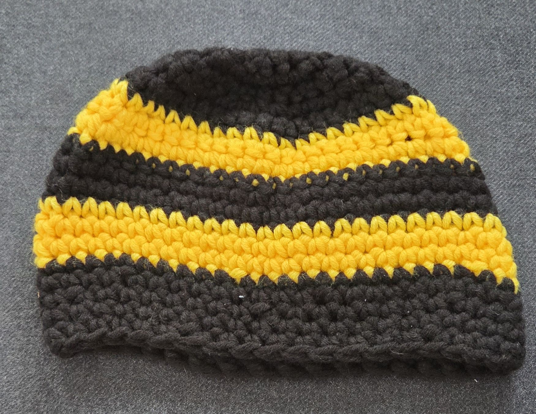 Chapeaux, bonnets & casquettes: Mütze - handgearbeite. – Neuf (Voir description) à Belp par mar_wyp6 2