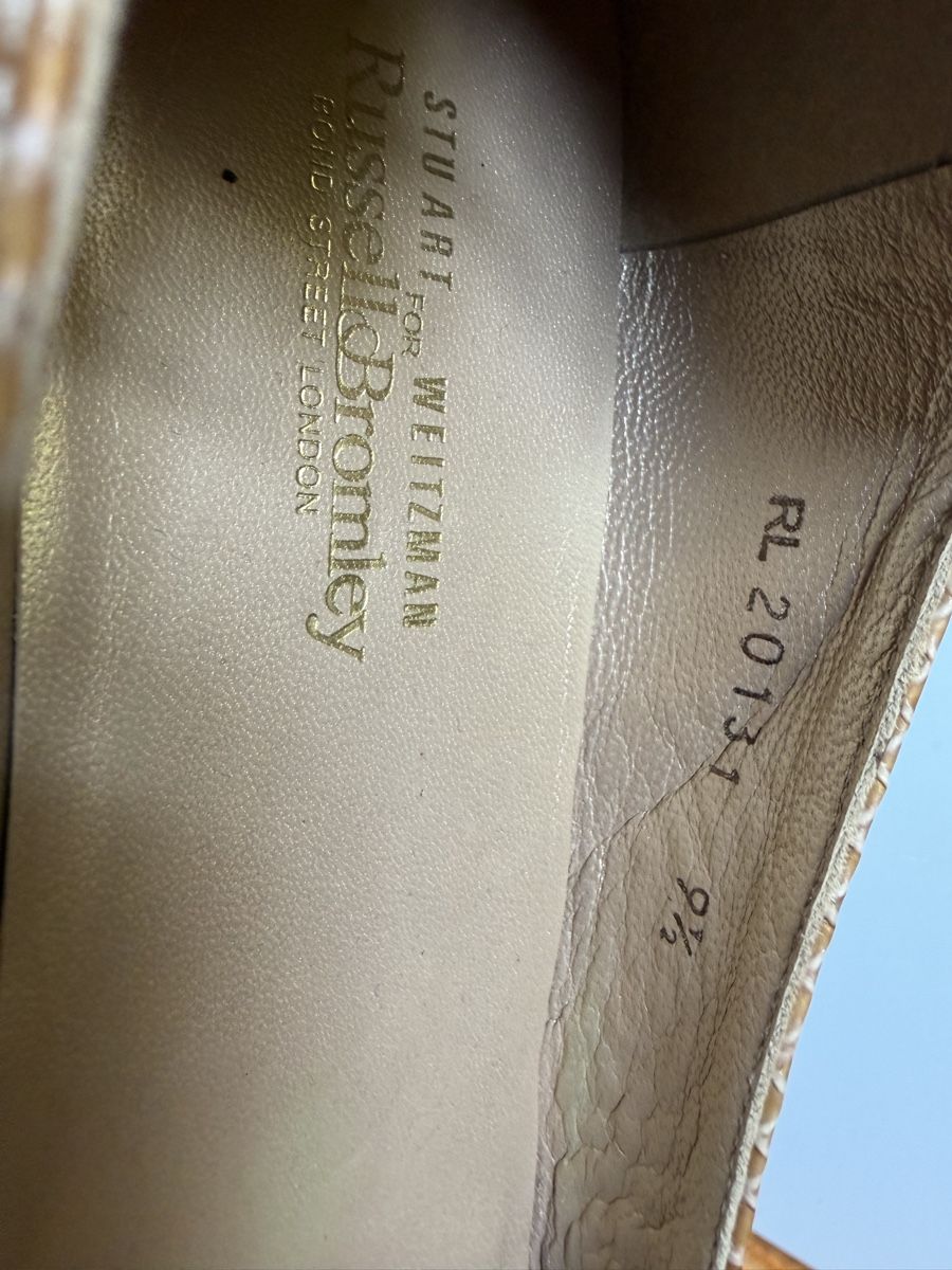 Stuart Weitzman Chaussures femmes: Stuart Weitzman Schuhe Gr 40 – D'occasion à basel par j_4056 2