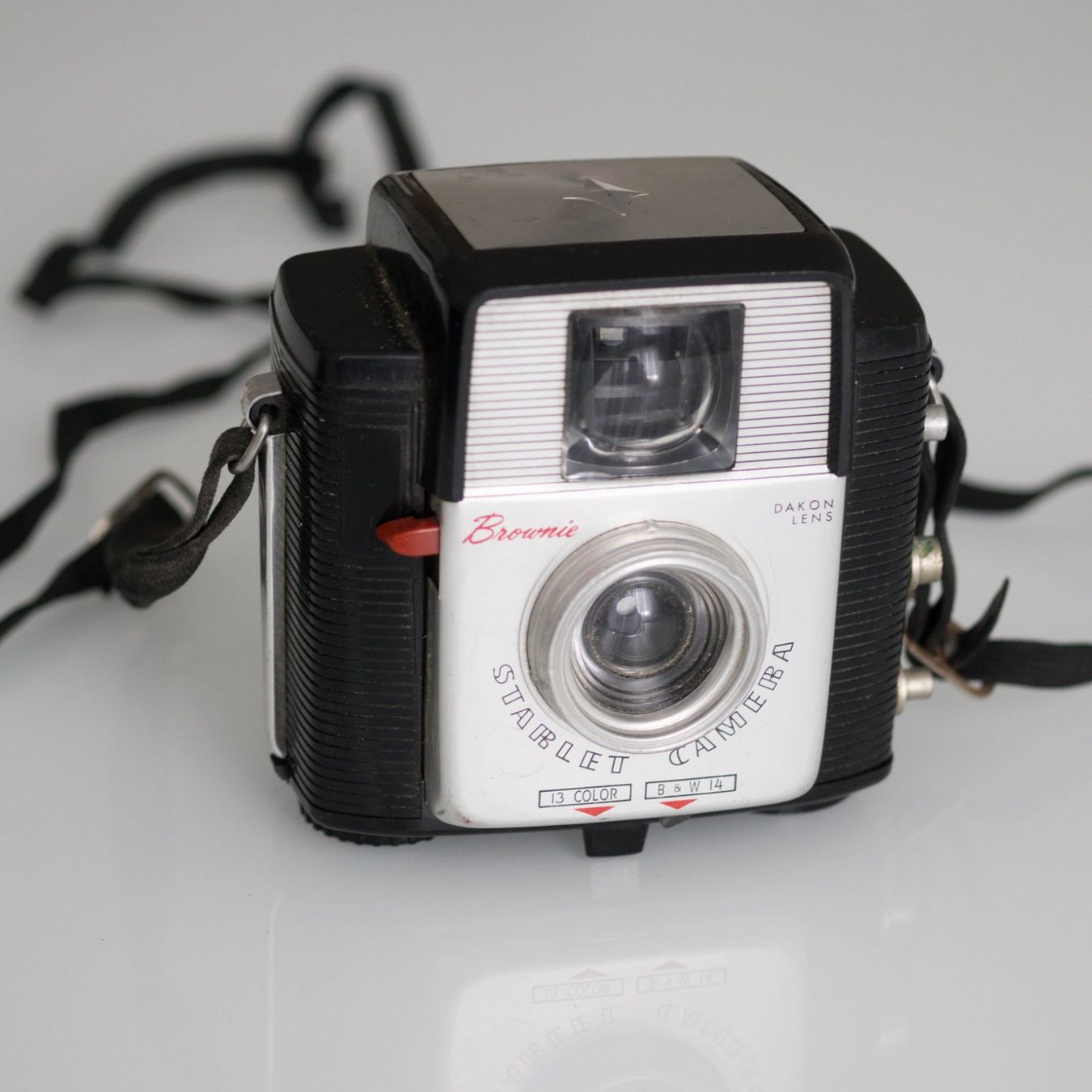Kodak Fotocamera: Kodak Brownie Starlet Camera- – Usato da Thörishaus venduto da vintagger