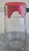 Glaskrug mit rotem Deckel neue 