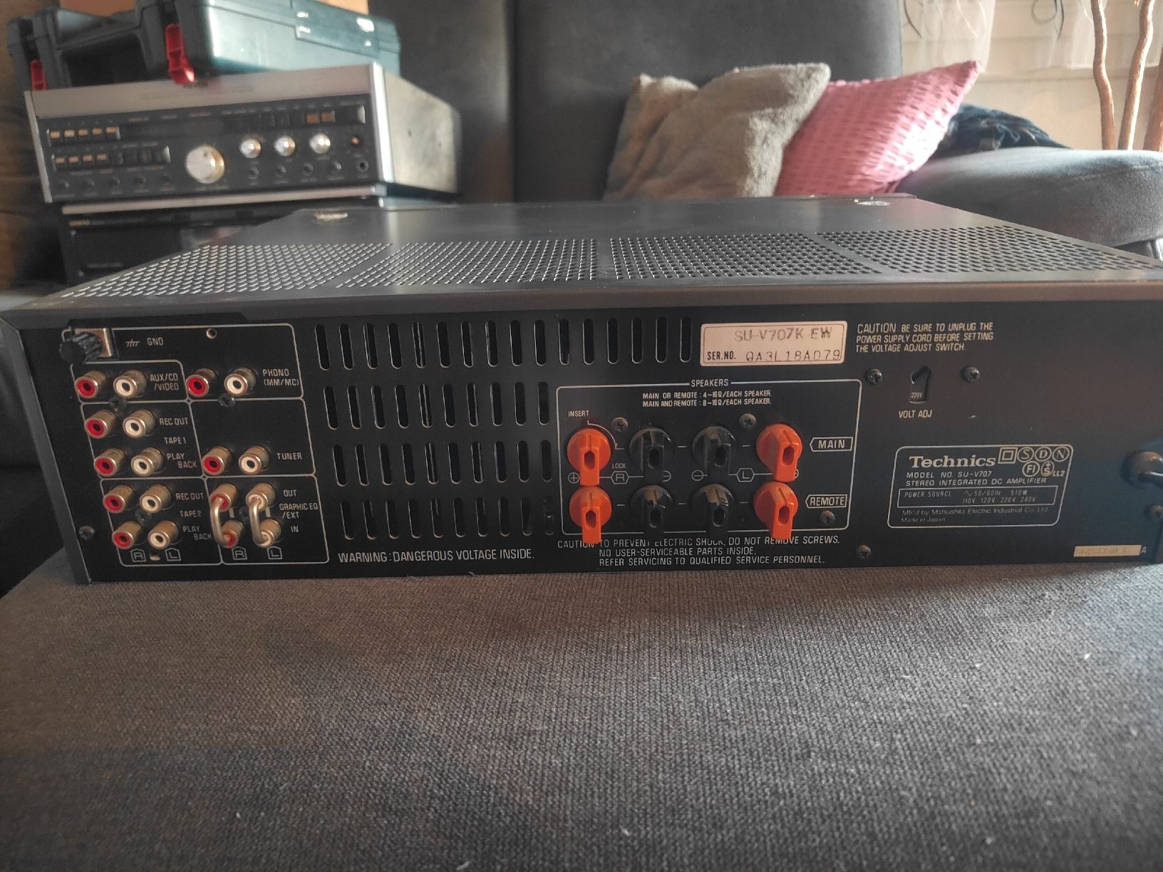 Technics Amplificatori: Technics SU-V707 Stereo Integrated DC Amplifier – Usato da Hägendorf venduto da Yahuhu01 2