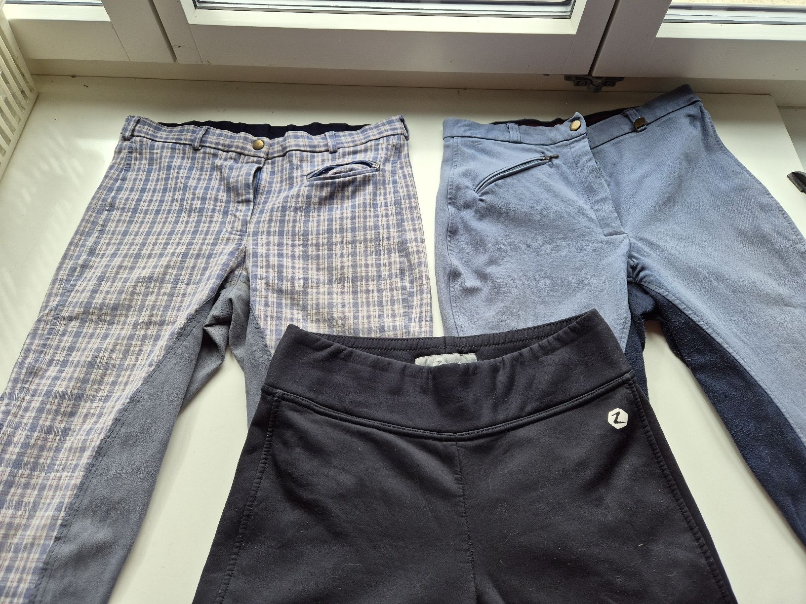 Pantaloni: Reithose Set, 3 Stück, Gr. 40/42 – Usato da Wettingen venduto da Fjona