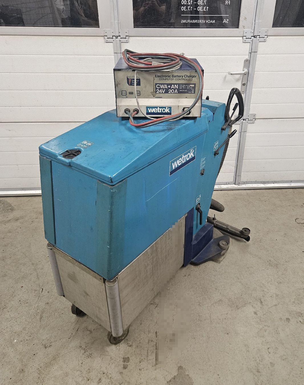 Wetrok Alle Maschinen: WETROK Duomatic 650 BSM mit Ladegerät – Gebraucht aus Bichwil von Valkron_8