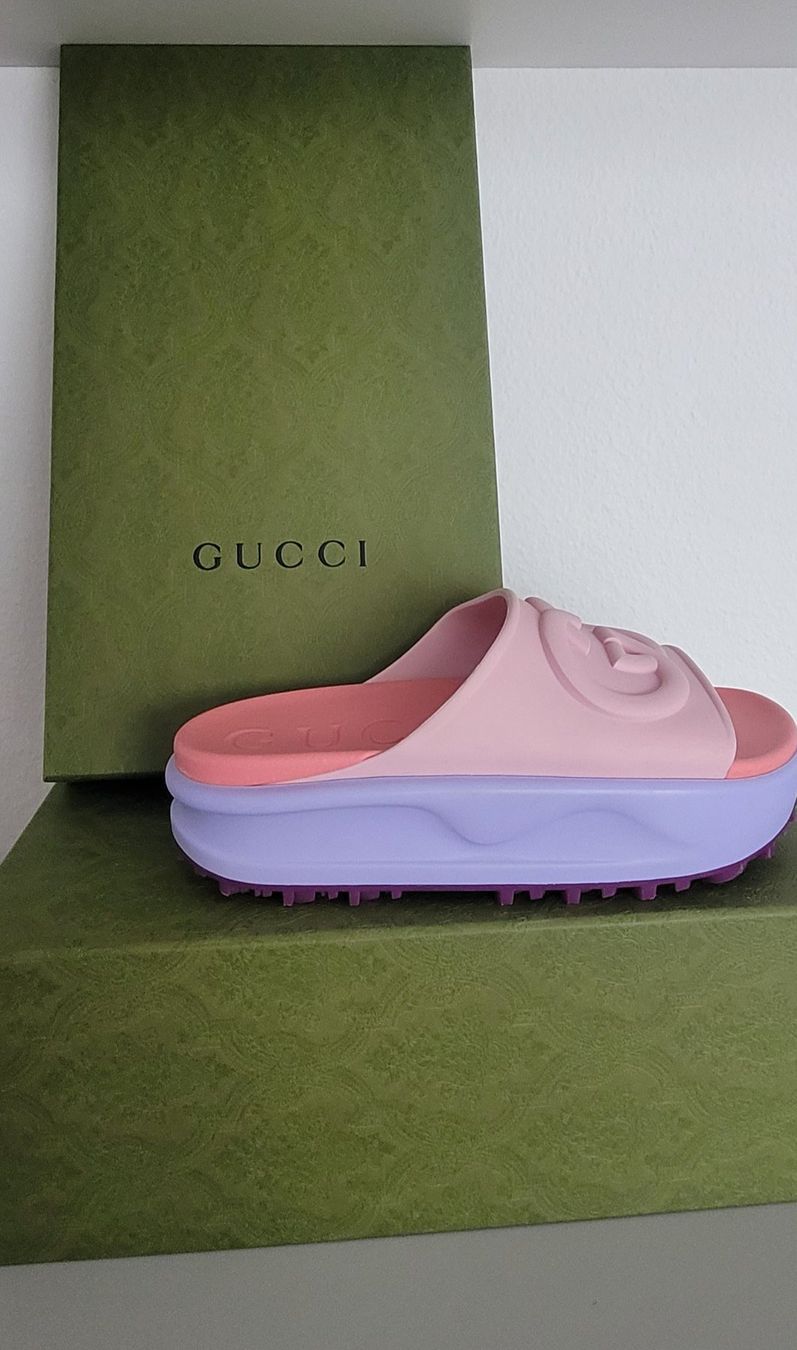 Gucci Scarpe da donna: Gucci - Ciabatte estive  con scatola e Dustbag - Usate Poco – Usato da Sempach venduto da Nina1380 1