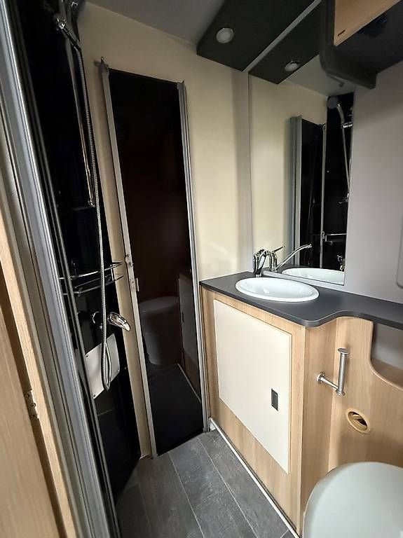 Mobilhome: Itineo Cozi PS700 – Usato da Langenthal venduto da Reisemobil01 8