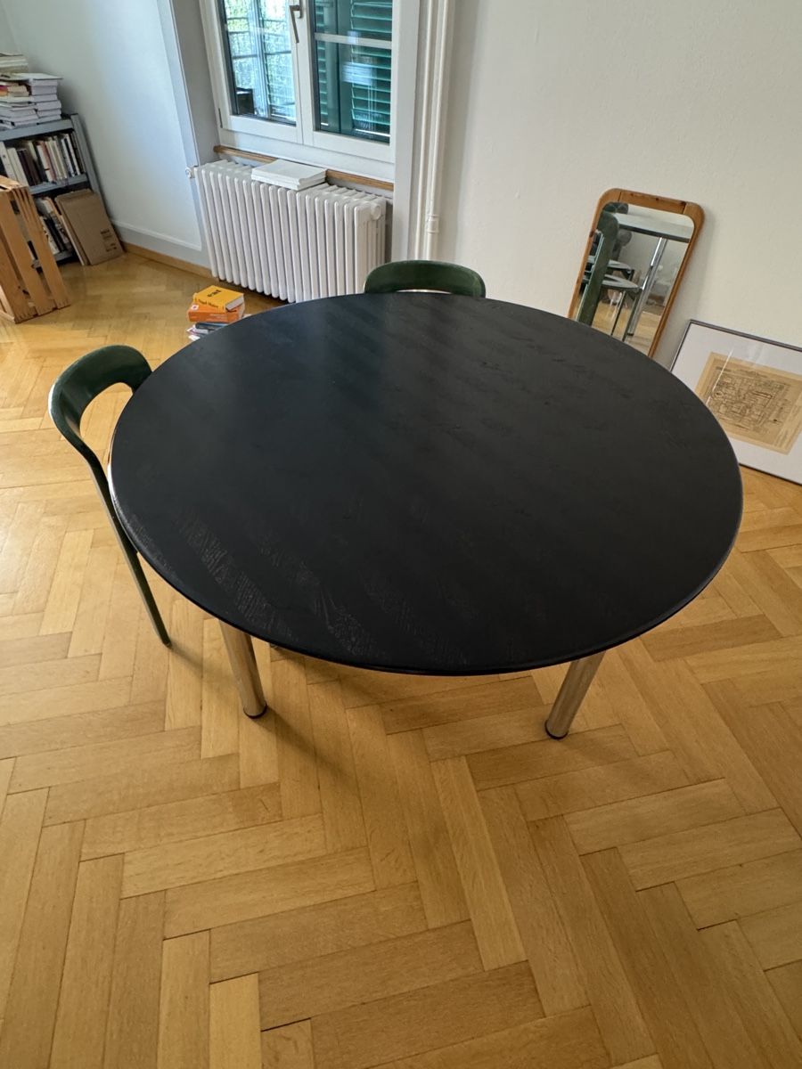 Tables: Dietiker Esstisch rund 140cm – D'occasion à Bern par goronolza
