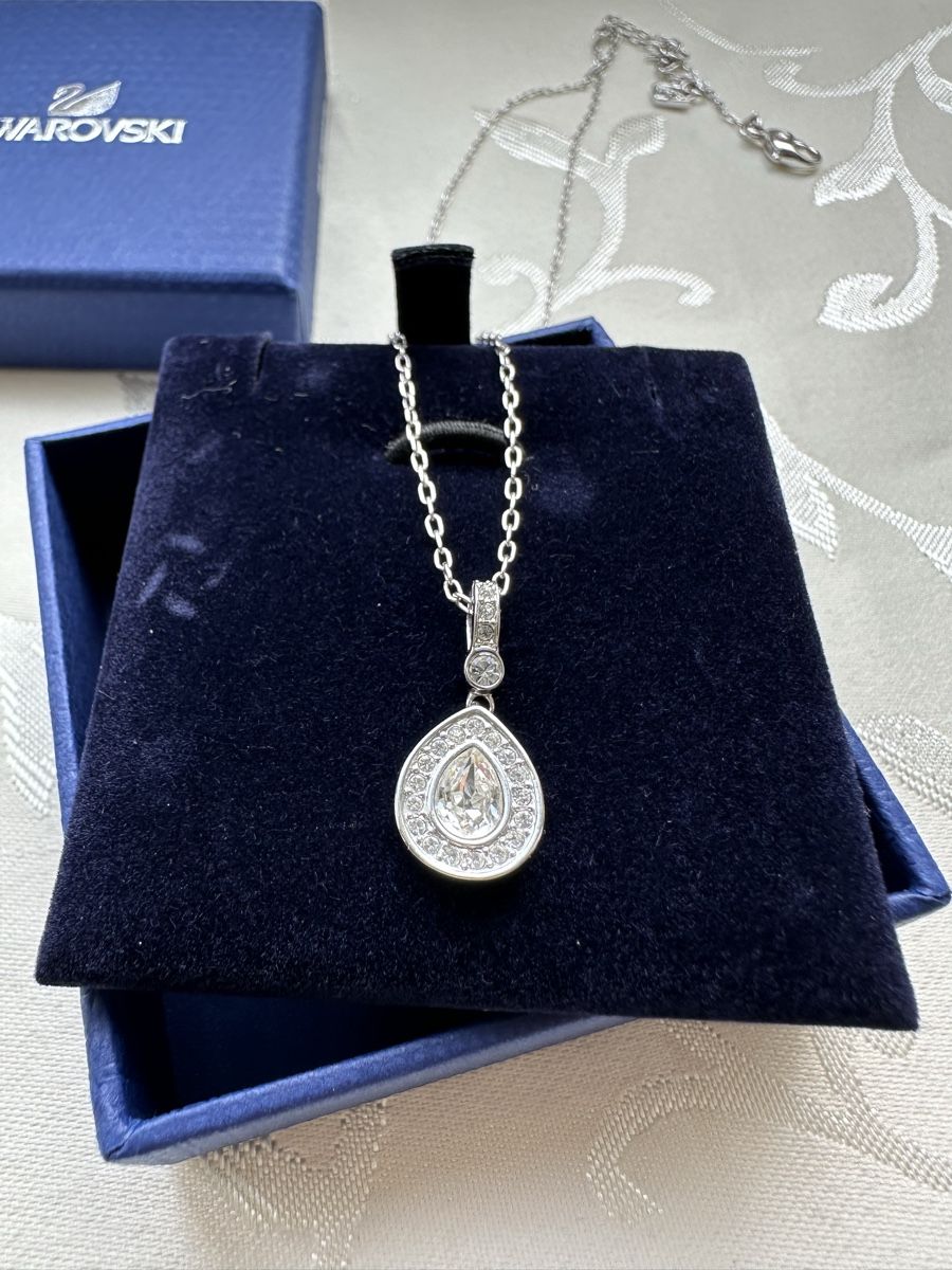 Swarovski Catenine: Klassische Swarovski Halskette silber – Usato da Herisau venduto da cem_p2g9