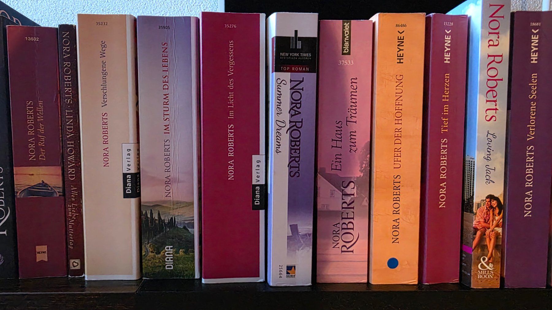 Livres: Nora Roberts Bücher – D'occasion à Rapperswil BE par Pooh13