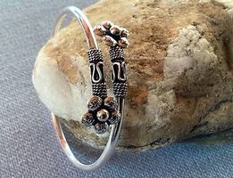 🌸Armband Armreif aus Silber - Süsse Blumen 🌸