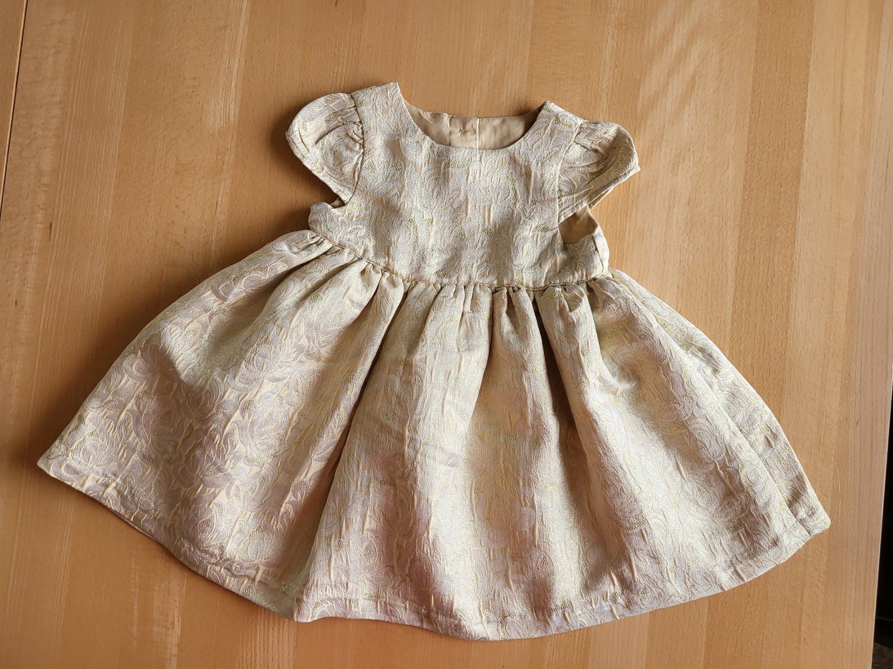 Vestiti & Gonne: Kleid Gr. 74/80 – Usato da Dürrenäsch venduto da DanaW01