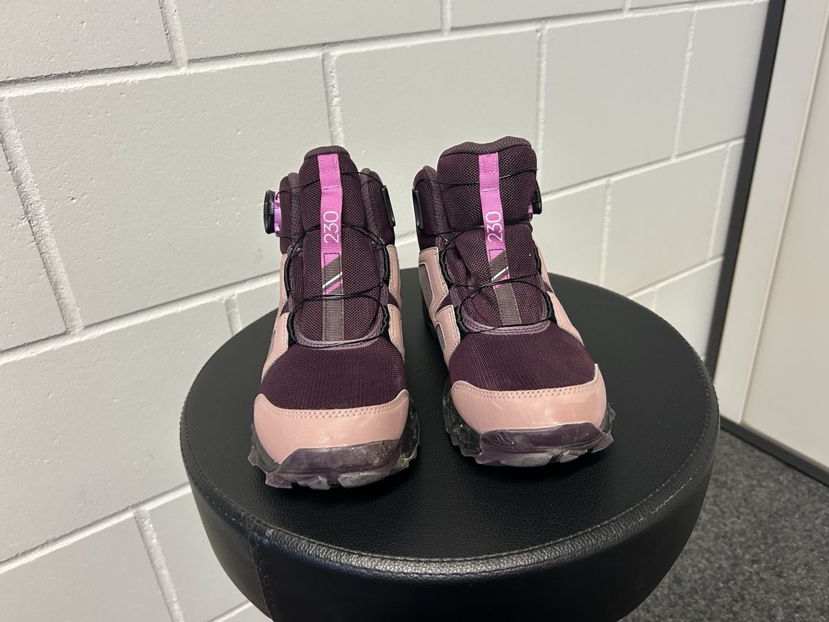 Adidas Schuhe für Mädchen: Adidas Terrex Wanderschuhe mit Boa Verschluss 36 – Neu (gemäss Beschreibung) aus Gurmels von Aruna1986 1