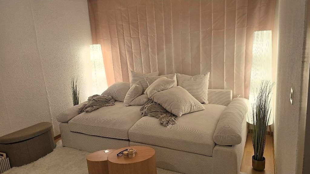 Sofas: Big Sofa 1 Jahr alt – Gebraucht aus Fehraltorf von eveluse