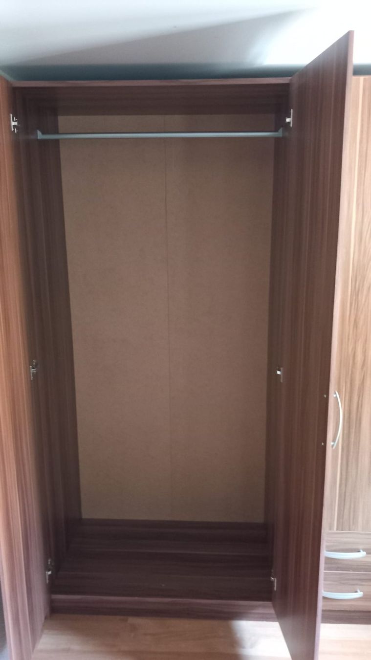 Conforama Schränke: Kleiderschrank – Gebraucht aus Bauma von ezel14 1