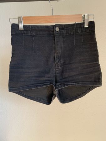 Short en jean noir Bershka