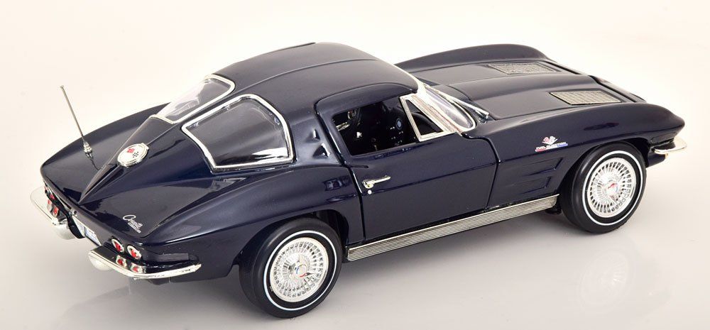 Chevrolet Modellini d'auto: Chevrolet Corvette C2 Singray Coupé Split Window 1963 dunkel – Nuovo e nell'imballaggio originale da Gerlafingen venduto da espero88 1