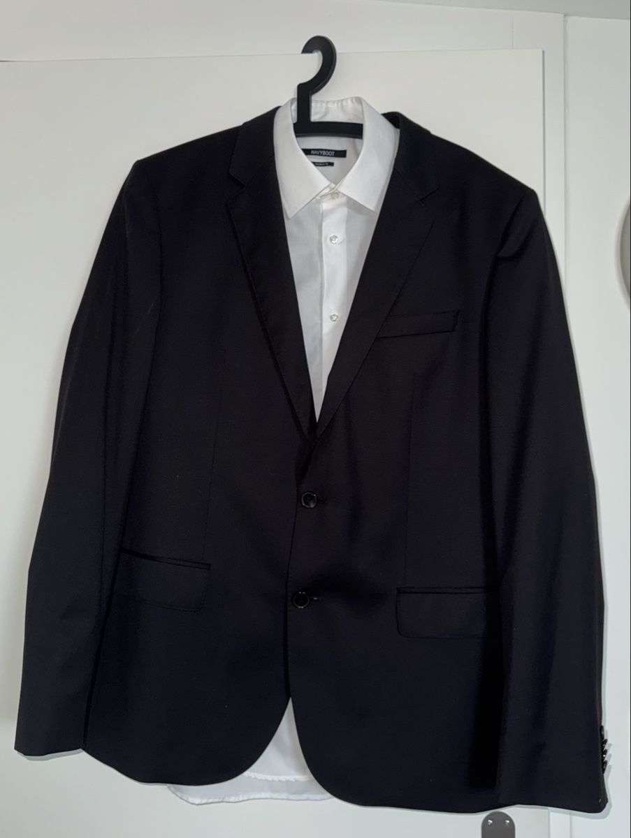 Hugo Boss Completi: Sakko Hugo Boss Super 120 und Hemd Navyboot – Nuovo (secondo la descrizione) da Cham venduto da rub_tk8b
