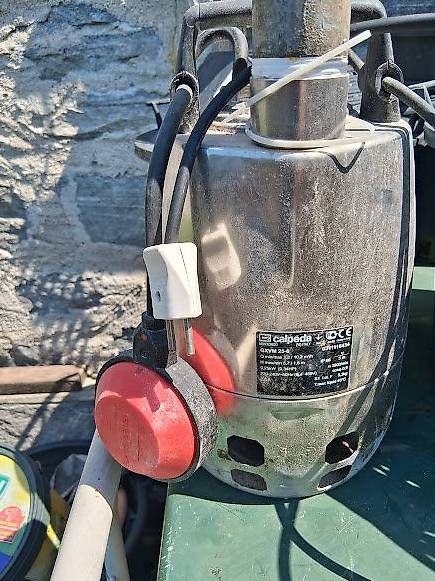 Pompe & Parti di ricambio: Pompa per aqua / Wasser Pumpe – Usato da Losone venduto da delfino_2 2