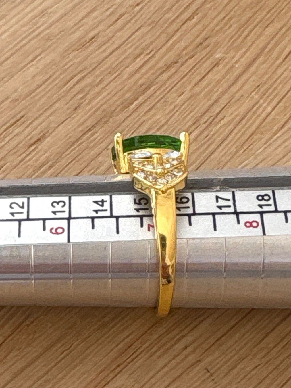 Ringe: Luxus Elegante Gr.17/7 Ring Farbe: Gold /  Grün – Neu (gemäss Beschreibung) aus Biel-Bienne von Roserosse13 7