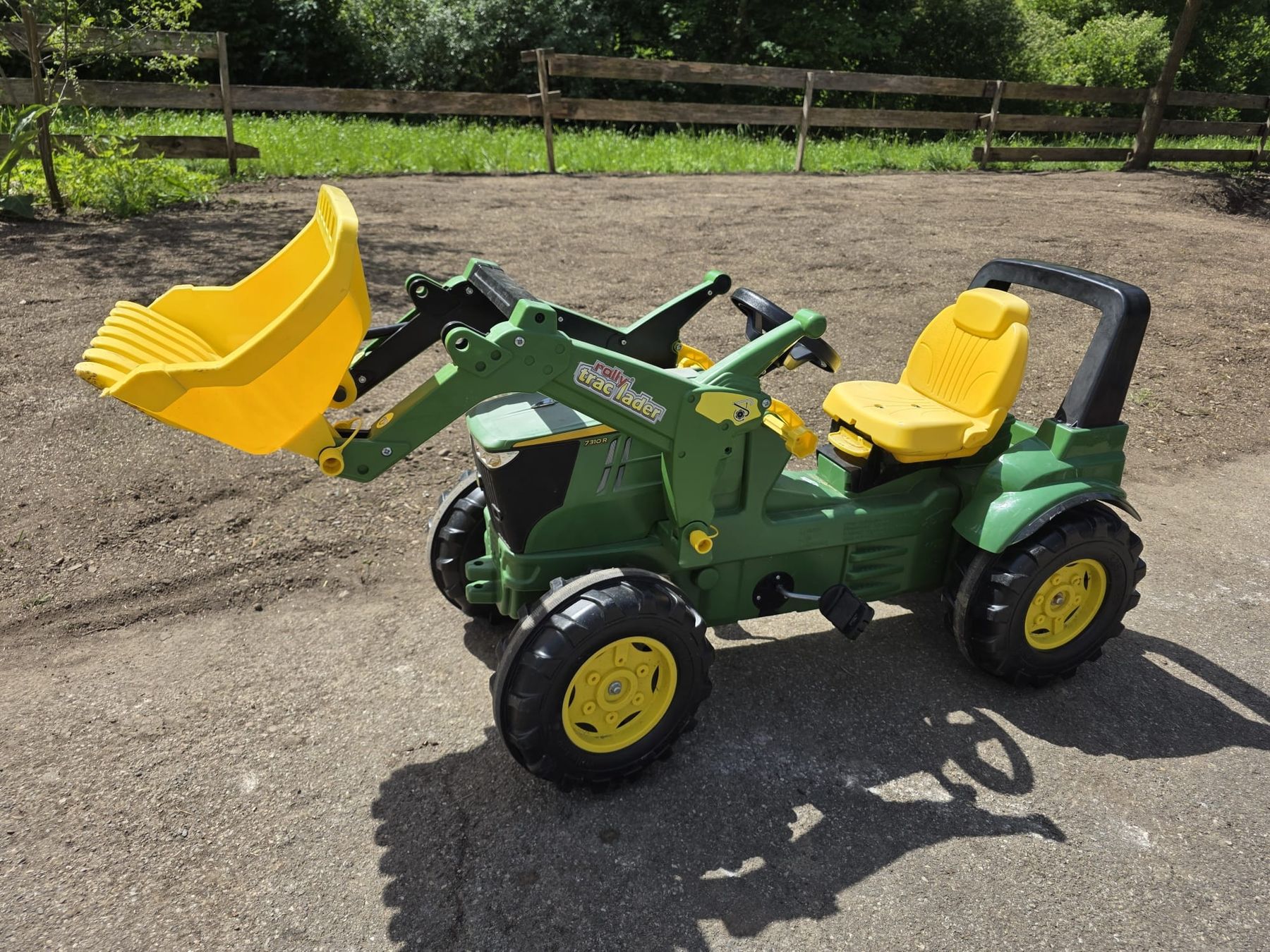 John Deere Fahrzeuge für Kinder: Kindertraktor mit Lader, John Deere – Gebraucht aus Oberwangen TG von danbit88 1