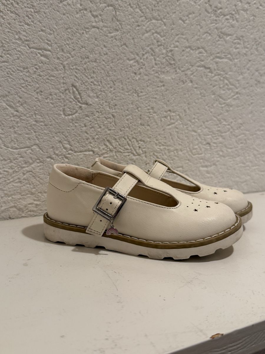 Next Scarpe per ragazze: Ballerines blanches – Next – Usato da Bouveret venduto da HannaTkachenko 3